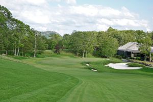 Linville Ridge 18th Approach